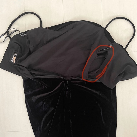 Black Velvet Evening Cocktail Dress Red Accents Spaghetti Straps Slit Women’s 12 - Picture 17 of 17